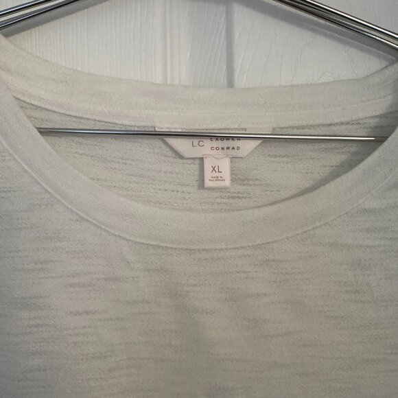 Lauren Conrad Peplum top - Picture 2 of 2